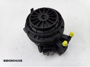 Used Fuel filter housing Mercedes CLS (C257) 350d 2.9 24V 4-Matic Price € 70,00 Margin scheme offered by Autobedrijf Broekhuis B.V.
