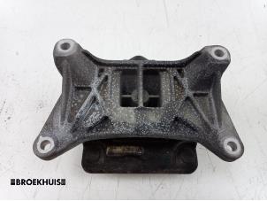 Used Gearbox mount Mercedes CLS (C257) 350d 2.9 24V 4-Matic Price € 25,00 Margin scheme offered by Autobedrijf Broekhuis B.V.
