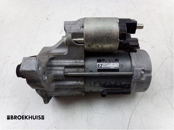 Begagnade Startmotor Toyota Yaris III (P13) 1.33 16V Dual VVT-I Pris € 35,00 Marginaltabell erbjuds av Autobedrijf Broekhuis B.V.