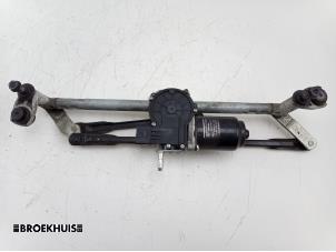 Usagé Moteur + mécanisme d'essuie glace Volkswagen Polo V (6R) 1.4 TDI 12V 90 Prix € 75,00 Règlement à la marge proposé par Autobedrijf Broekhuis B.V.