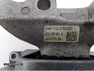 Engine mount from a Volkswagen Polo V (6R) 1.4 TDI 12V 90 2016