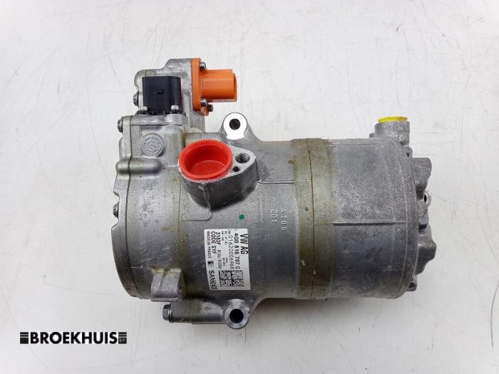 Air conditioning pump from a Audi E-Tron (GEN) 55 2019
