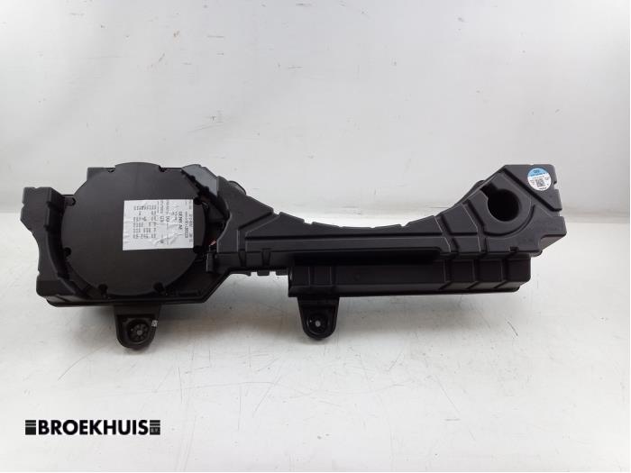 Używane Subwoofer Audi e-tron (GEN) 55 quattro Cena € 75,00 Procedura marży oferowane przez Autobedrijf Broekhuis B.V.