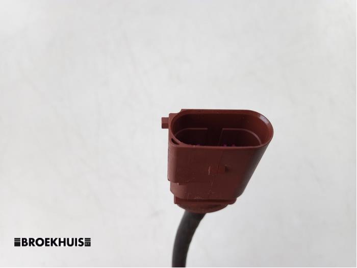 Lambda probe from a Skoda Fabia III Combi (NJ5) 1.0 TSI 12V 2018