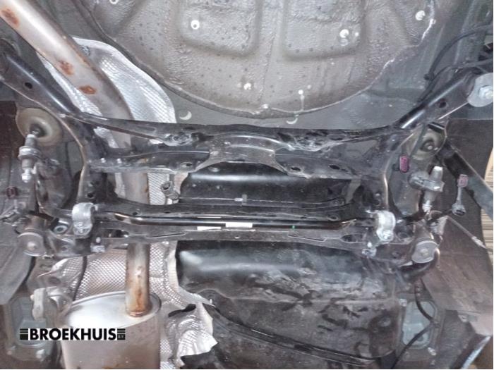 Used Subframe Skoda Superb Combi (3V5) 2.0 TDI Price € 175,00 Margin scheme offered by Autobedrijf Broekhuis B.V.