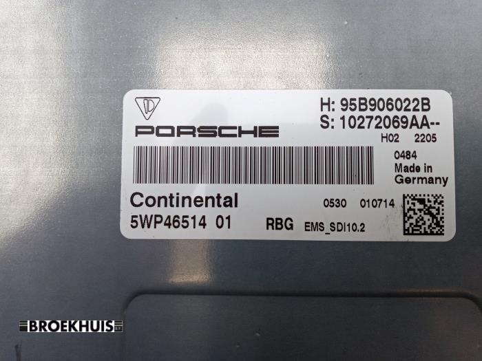 Ordenadores de inyección de un Porsche Macan (95B) 3.6 V6 24V Turbo 2014