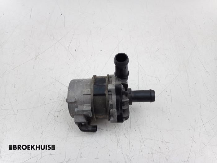 Begagnade Extra vattenpump Smart Fortwo Coupé (451.3) Electric Drive Pris € 75,00 Marginaltabell erbjuds av Autobedrijf Broekhuis B.V.