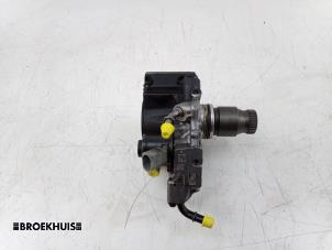 Used Mechanical fuel pump Mercedes Sprinter 3,5t (906.63) 314 CDI 16V Price € 211,75 Inclusive VAT offered by Autobedrijf Broekhuis B.V.
