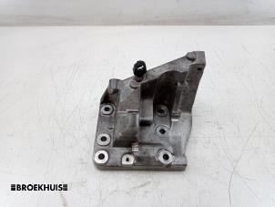 Used Engine mount Porsche Panamera (970) 4.8 V8 32V GTS Price € 65,00 Margin scheme offered by Autobedrijf Broekhuis B.V.