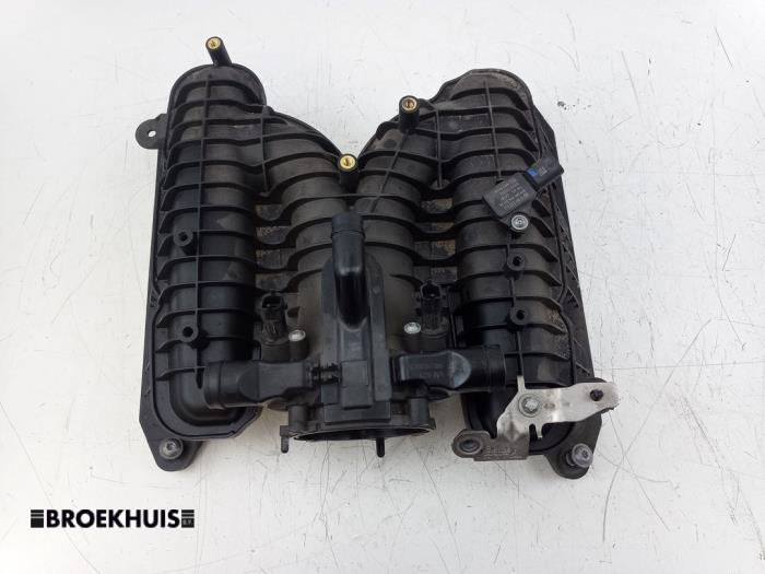 Gebrauchte Ansaugbrugge Porsche Macan (95B) 3.6 V6 24V Turbo Preis € 200,00 Margenregelung angeboten von Autobedrijf Broekhuis B.V.