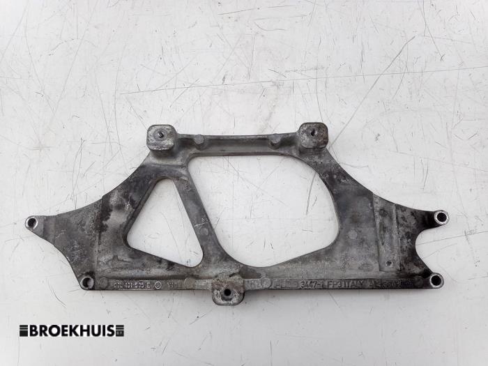 Used Engine mount Volkswagen Crafter 2.0 BiTDI Price € 54,45 Inclusive VAT offered by Autobedrijf Broekhuis B.V.
