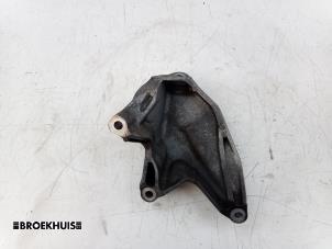 Engine mount from a Volkswagen Crafter 2.0 BiTDI 2016