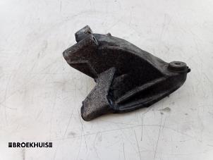 Engine mount from a Volkswagen Crafter 2.0 BiTDI 2016