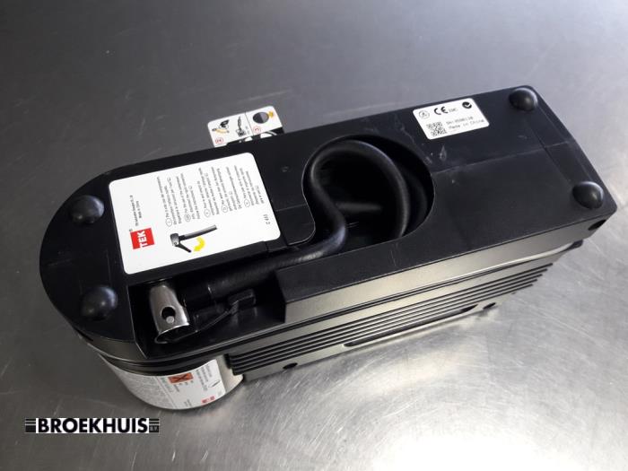 Tyre repair kit Alfa Romeo MiTo 1.3 JTDm 16V Eco 0596138