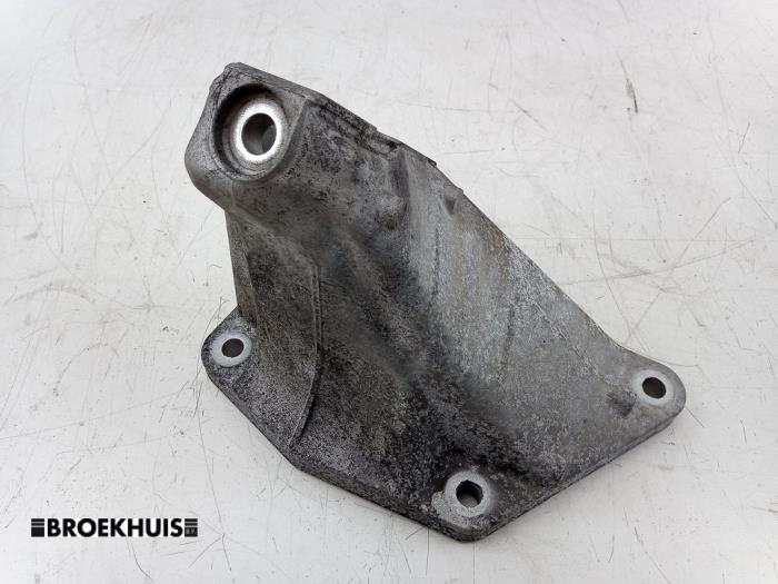 Used Engine mount BMW 6 serie Gran Coupe (F06) M6 V8 32V Competition Package Price € 45,00 Margin scheme offered by Autobedrijf Broekhuis B.V.
