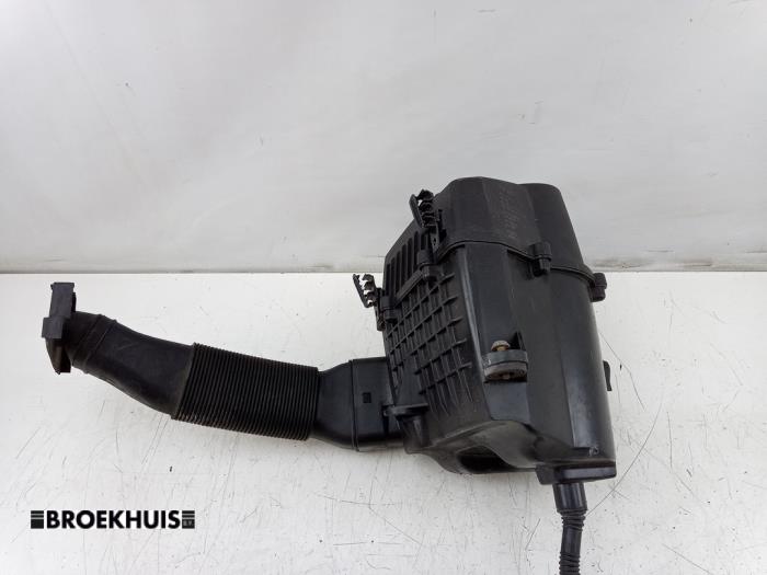 Begagnade Luftfilterhus Volkswagen Polo V (6R) 1.2 TDI 12V BlueMotion Pris € 40,00 Marginaltabell erbjuds av Autobedrijf Broekhuis B.V.