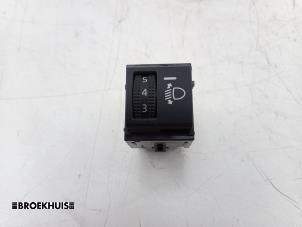 Used AIH headlight switch Toyota Corolla Touring Sport (E21/EH1) 1.8 16V Hybrid Price € 15,00 Margin scheme offered by Autobedrijf Broekhuis B.V.