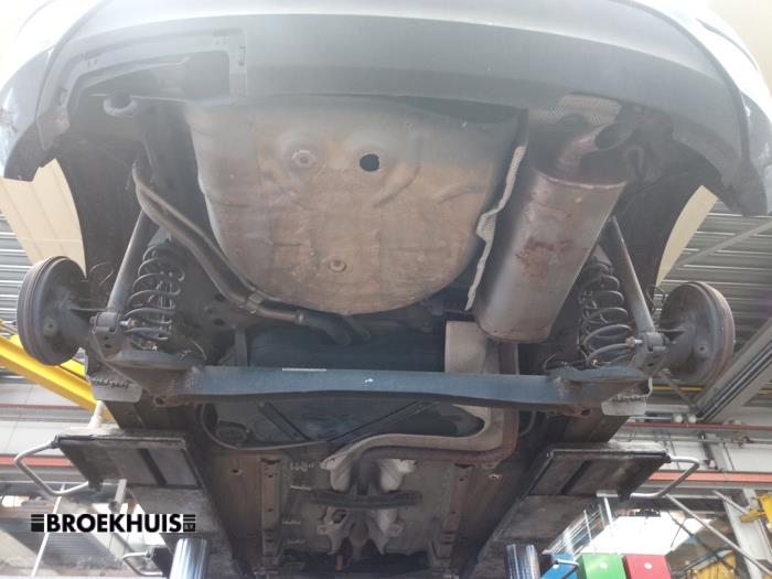 Gebrauchte Hinterachse Vorderradantrieb Ford Fiesta 6 (JA8) 1.25 16V Van Preis € 100,00 Margenregelung angeboten von Autobedrijf Broekhuis B.V.
