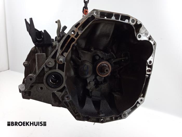 Gebrauchte Getriebe Renault Clio III (BR/CR) 1.5 dCi FAP Preis € 125,00 Margenregelung angeboten von Autobedrijf Broekhuis B.V.