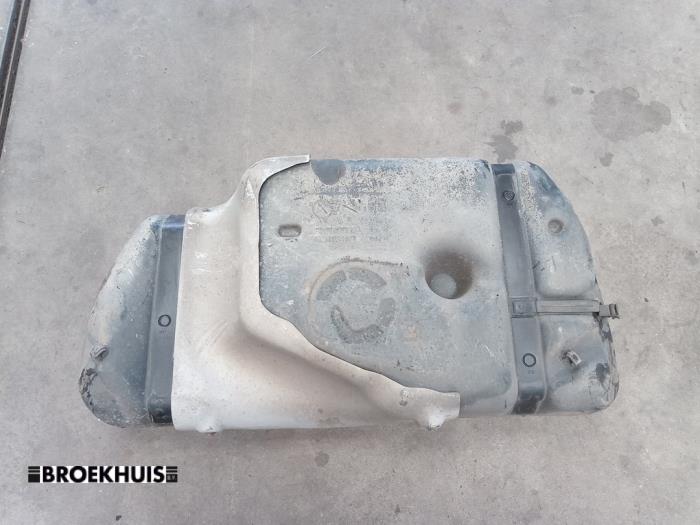 Begagnade Tank Opel Meriva (A) 1.8 16V Pris € 50,00 Marginaltabell erbjuds av Autobedrijf Broekhuis B.V.