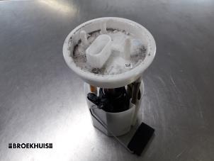 Usados Bomba eléctrica de combustible Volkswagen Polo V (6R) 1.0 12V BlueMotion Technology Precio € 60,00 Norma de margen ofrecido por Autobedrijf Broekhuis B.V.