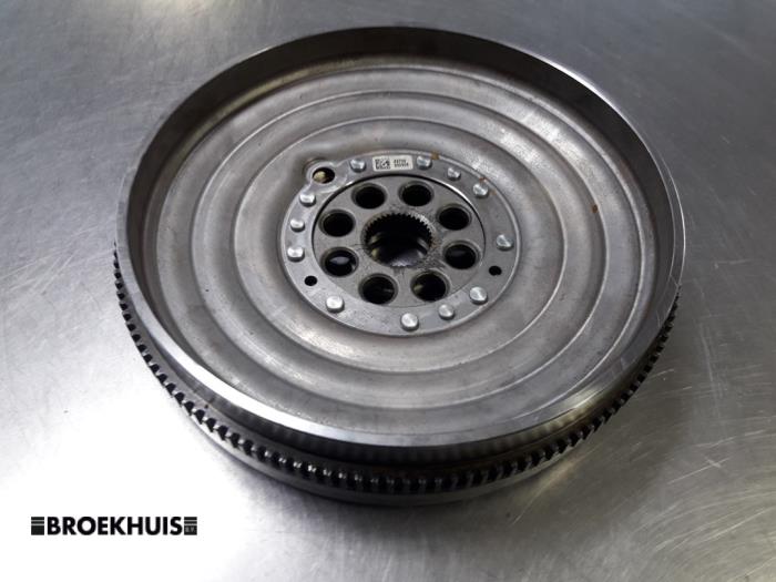 Used Flywheel Mercedes B (W246/W242) 1.6 B-180 BlueEFFICIENCY Turbo 16V Price € 175,00 Margin scheme offered by Autobedrijf Broekhuis B.V.