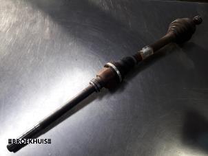 Used Front drive shaft, right Citroen C4 Picasso (UD/UE/UF) 1.8 16V Price € 35,00 Margin scheme offered by Autobedrijf Broekhuis B.V.