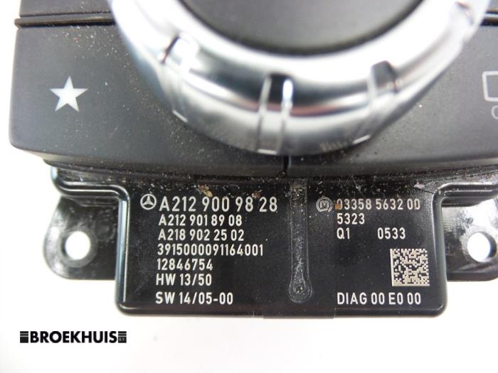 MMI Schalter van een Mercedes-Benz E Estate (S212) E-350 CDI BlueTEC 3.0 V6 24V 2015