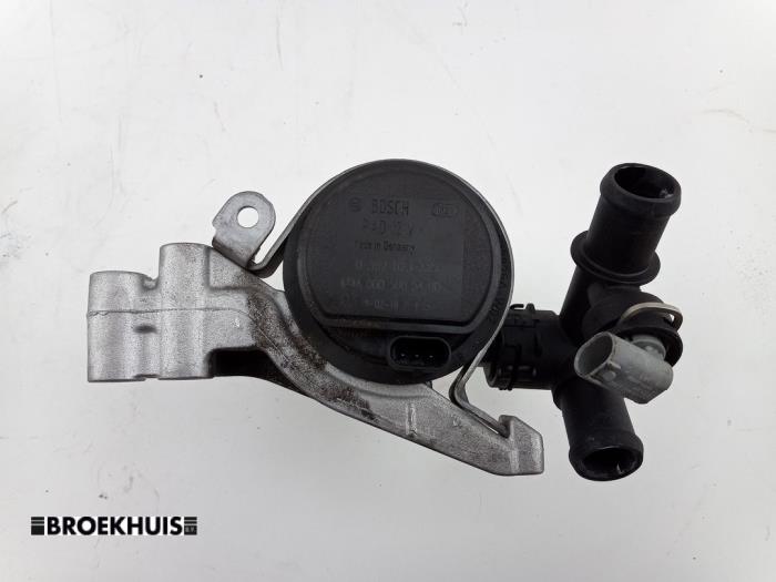 Additional water pump from a Mercedes-Benz C (W205) C-200d 1.6 Turbo 16V 2019