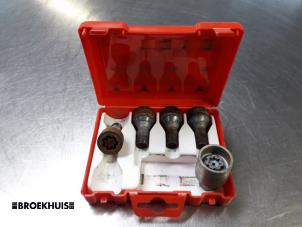 Used Set of wheel locks Alfa Romeo MiTo (955) 0.9 TwinAir Price € 10,00 Margin scheme offered by Autobedrijf Broekhuis B.V.