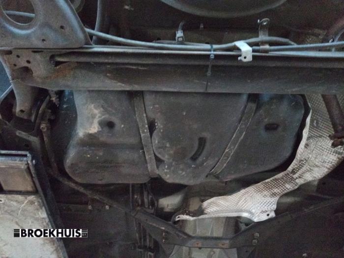 Używane Zbiornik Nissan Note (E12) 1.2 DIG-S 98 Cena € 150,00 Procedura marży oferowane przez Autobedrijf Broekhuis B.V.