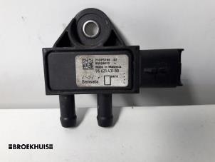 Used Particulate filter sensor Peugeot 5008 I (0A/0E) 2.0 HDiF 16V Price € 20,00 Margin scheme offered by Autobedrijf Broekhuis B.V.