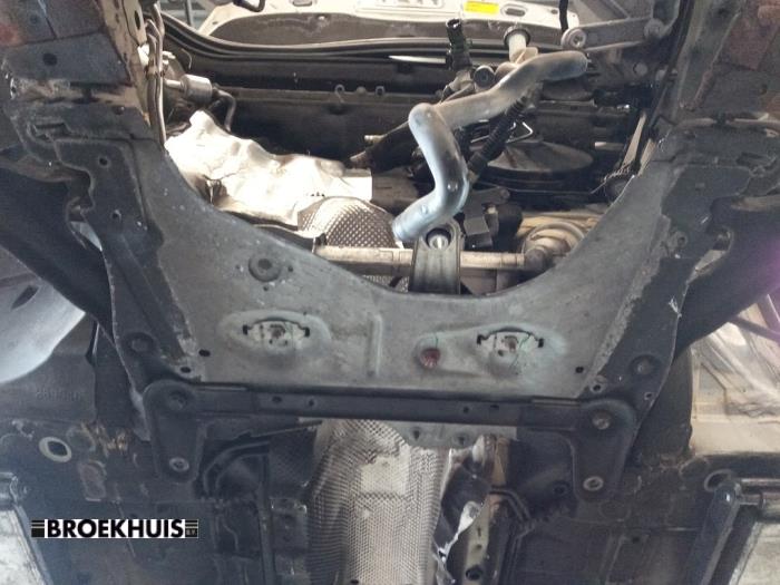 Gebrauchte Unterrahmen Renault Clio III (BR/CR) 1.5 dCi FAP Preis € 50,00 Margenregelung angeboten von Autobedrijf Broekhuis B.V.