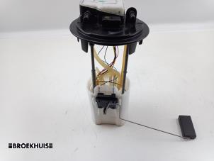 Used Electric fuel pump Peugeot Partner (GC/GF/GG/GJ/GK) 1.6 BlueHDI 75 Price € 90,75 Inclusive VAT offered by Autobedrijf Broekhuis B.V.