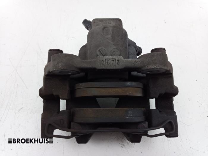 Rear brake calliper, left from a Mercedes-Benz C (C204) 1.8 C-180 CGI 16V BlueEfficiency 2012
