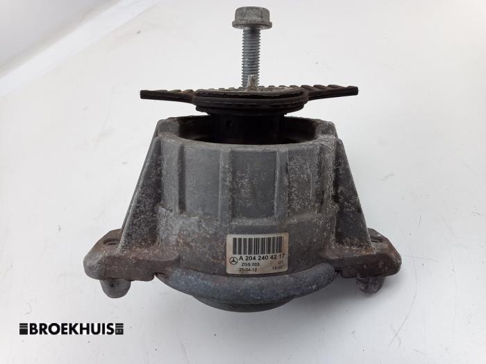 Used Engine mount Mercedes C (C204) 1.8 C-180 CGI 16V BlueEfficiency Price € 25,00 Margin scheme offered by Autobedrijf Broekhuis B.V.