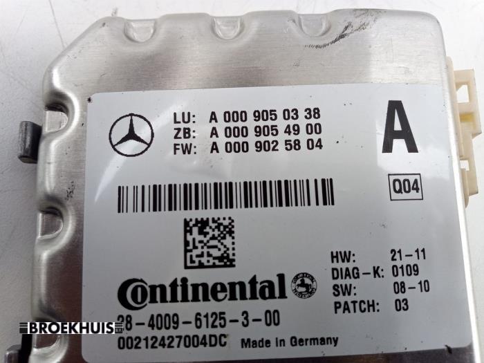 Kamera Vorderseite van een Mercedes-Benz C (C204) 1.8 C-180 CGI 16V BlueEfficiency 2012