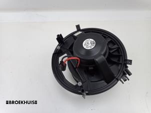 Used Heating and ventilation fan motor Volkswagen Crafter (SY) 2.0 TDI Price € 84,70 Inclusive VAT offered by Autobedrijf Broekhuis B.V.