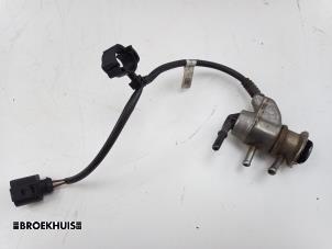 Usagé Injecteur Adblue Volkswagen Crafter (SY) 2.0 TDI Prix € 60,50 Prix TTC proposé par Autobedrijf Broekhuis B.V.