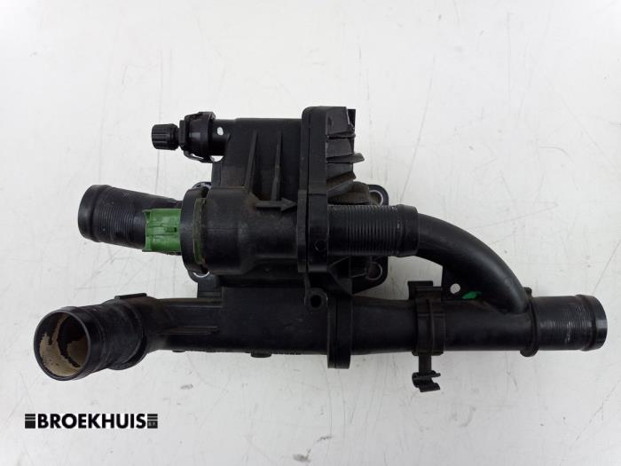 Begagnade Termostathus Ford Grand C-Max (DXA) 1.5 TDCi 95 16V Pris € 25,00 Marginaltabell erbjuds av Autobedrijf Broekhuis B.V.