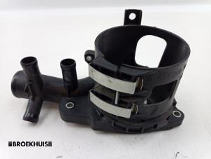 Used Fuel filter housing Mercedes Sprinter 5t (906.63/65) 513 CDI 16V Price € 42,35 Inclusive VAT offered by Autobedrijf Broekhuis B.V.