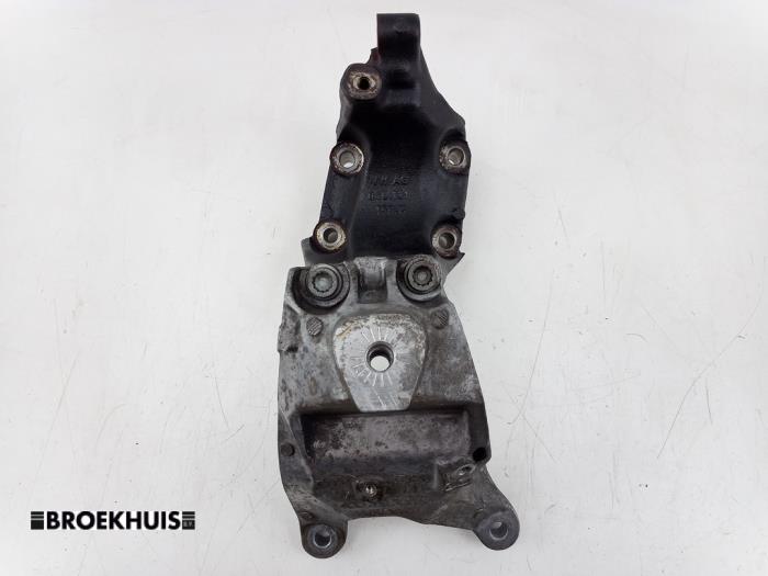 Usagé Support moteur Audi A6 (C7) 2.0 TDI 16V Prix € 35,00 Règlement à la marge proposé par Autobedrijf Broekhuis B.V.