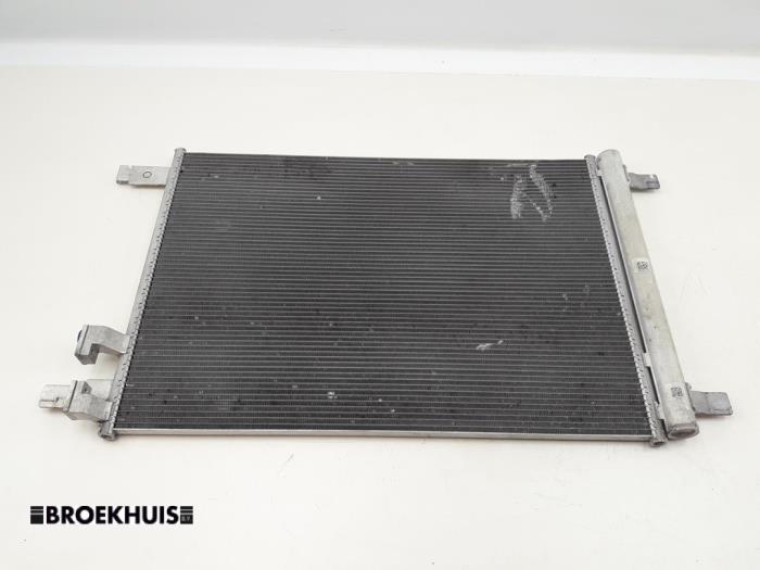 Usagé Radiateur clim Volkswagen Polo VI (AW1) 1.0 TSI 12V BlueMotion Prix € 50,00 Règlement à la marge proposé par Autobedrijf Broekhuis B.V.