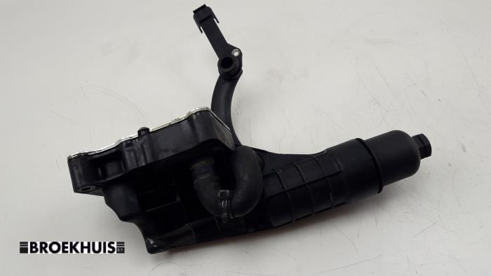 Oil filter housing from a Mercedes-Benz C (C204) 1.8 C-180 CGI 16V BlueEfficiency 2012