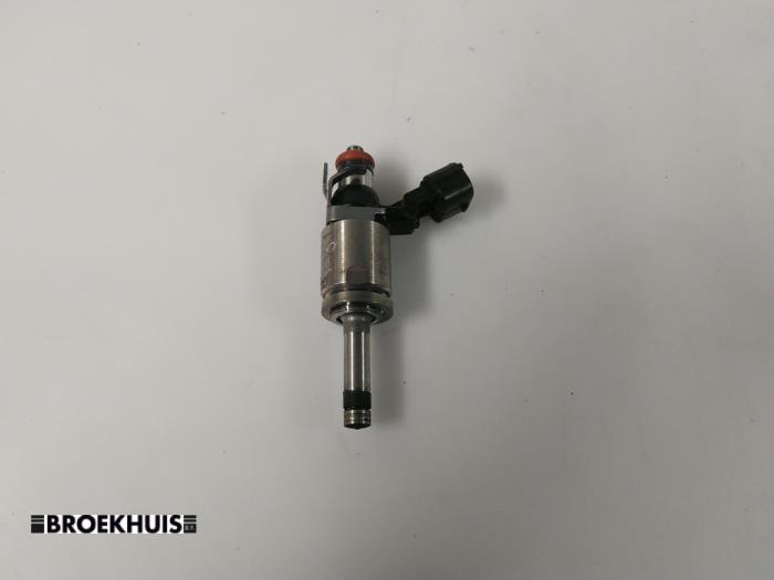 Usagé Injecteur (injection essence) Renault Kadjar (RFEH) 1.2 Energy TCE 130 Prix € 25,00 Règlement à la marge proposé par Autobedrijf Broekhuis B.V.