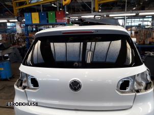 Usados Portón trasero Volkswagen Golf VI (5K1) 2.0 GTI 16V Edition 35 Precio € 150,00 Norma de margen ofrecido por Autobedrijf Broekhuis B.V.