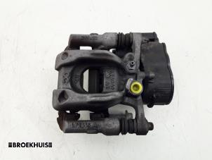 Used Rear brake calliper, left Mercedes A (177.0) 2.0 A-250 Turbo 16V Price € 100,00 Margin scheme offered by Autobedrijf Broekhuis B.V.