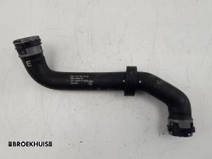 Used Radiator hose Mercedes A (177.0) 2.0 A-250 Turbo 16V Price € 25,00 Margin scheme offered by Autobedrijf Broekhuis B.V.