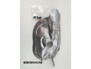 Used Exhaust heat shield Mercedes A (177.0) 2.0 A-250 Turbo 16V Price € 25,00 Margin scheme offered by Autobedrijf Broekhuis B.V.