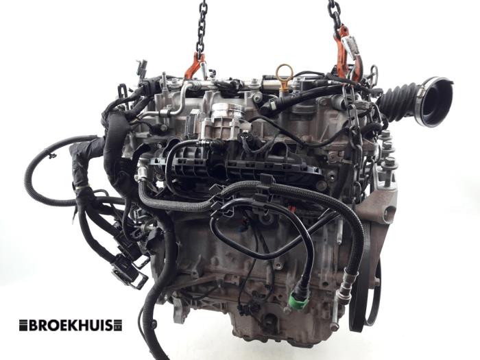 Engine from a Opel Insignia Sports Tourer 1.5 Turbo 16V 165 2018